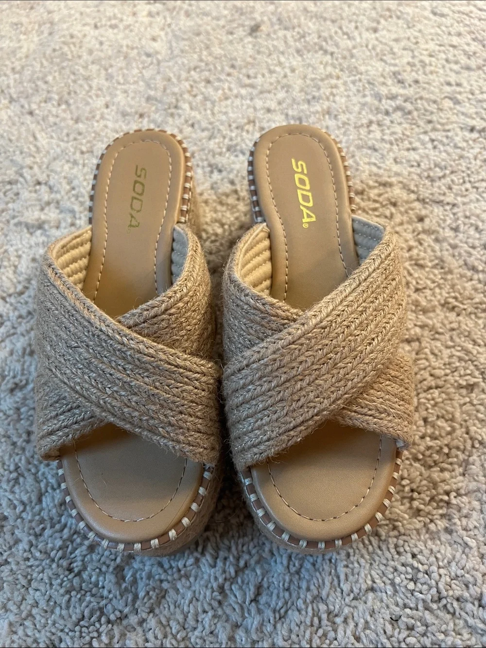 Soda Woven Platform Slide Sandals (NWOT)